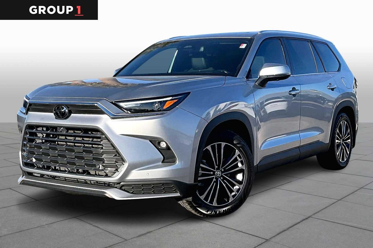 2024 Toyota Grand Highlander Platinum's photo