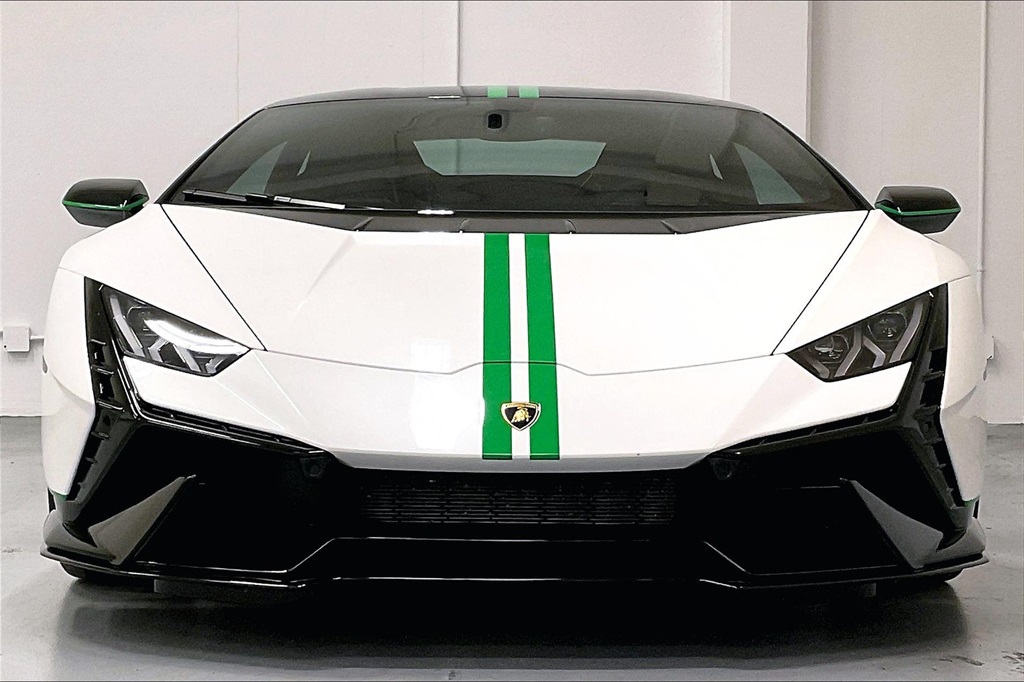 2023 Lamborghini Huracan Tecnica photo 2