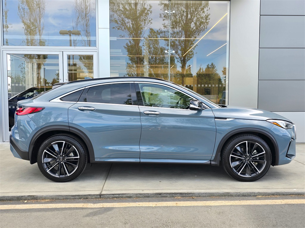 2022 Infiniti QX55 Essential photo 7