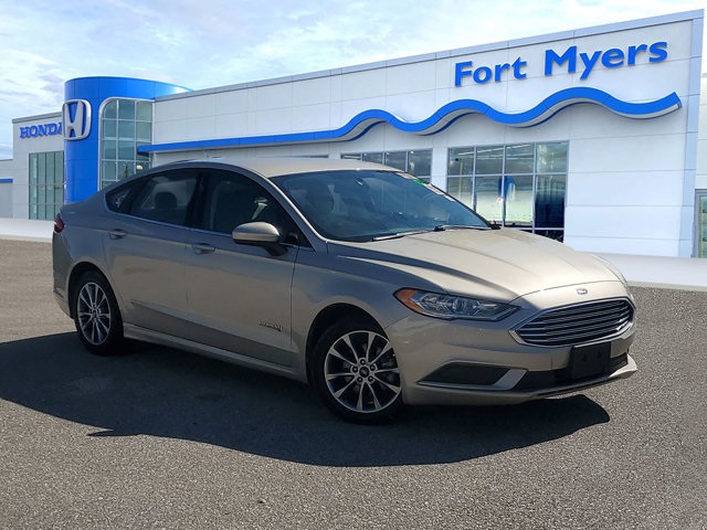 2017 Ford Fusion Hybrid S's photo
