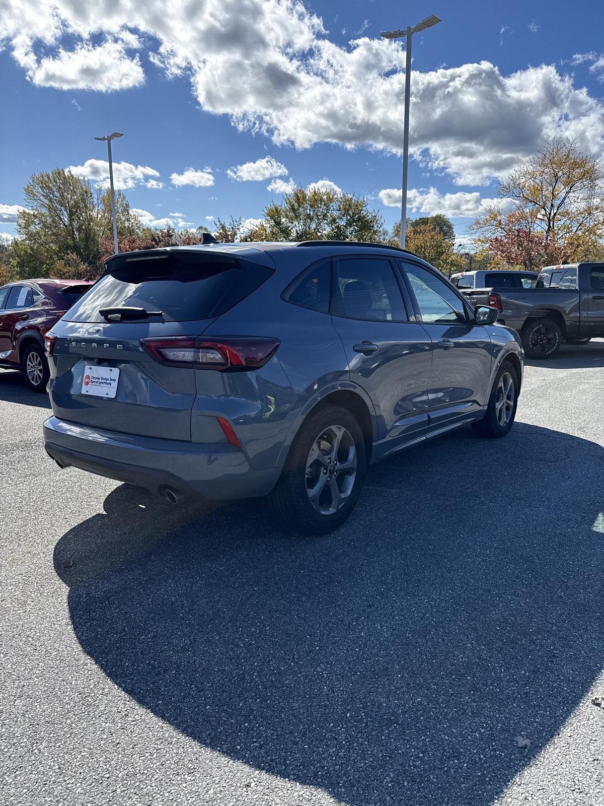 2024 Ford Escape ST-Line photo 4