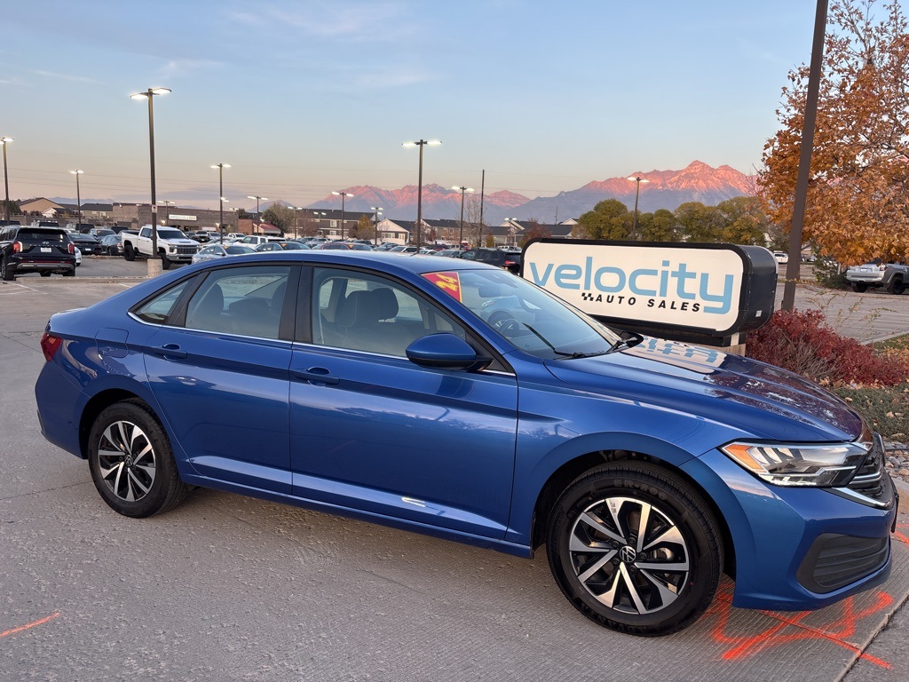 2024 Volkswagen Jetta 1.5T S photo 3