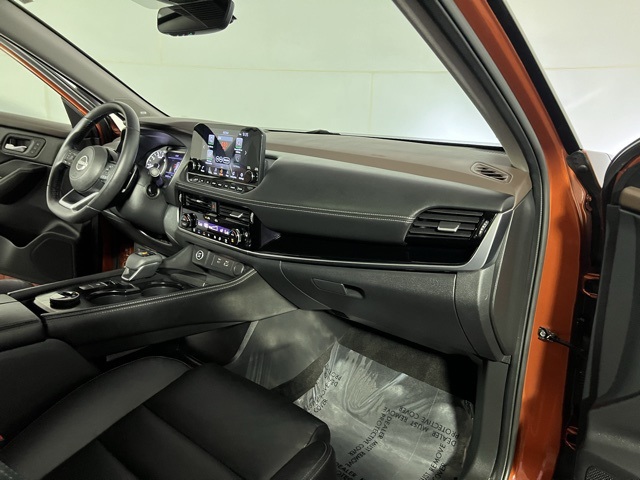 2022 Nissan Rogue SL photo 28