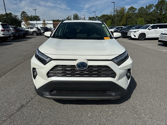 2022 Toyota RAV4 Limited photo 3