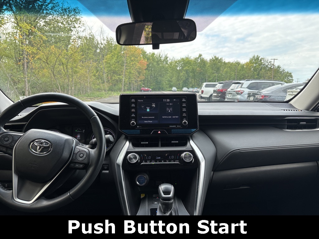 2022 Toyota Venza LE photo 2
