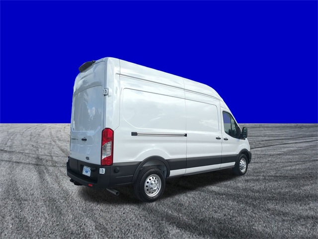 2025 Ford Transit Cargo Van photo 4