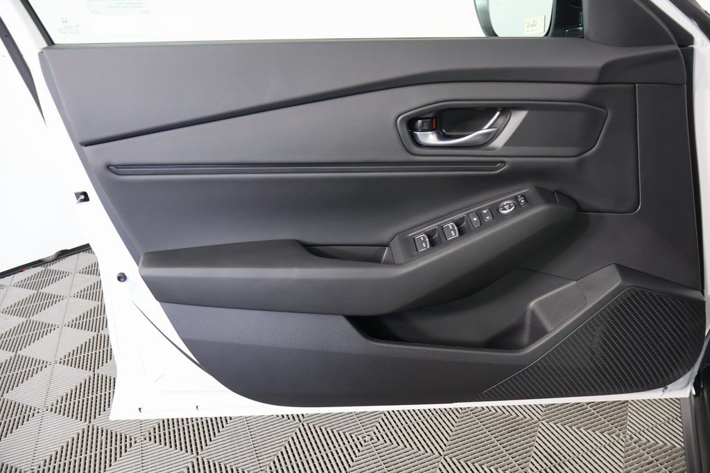 2025 Honda Accord 1.5T SE photo 7