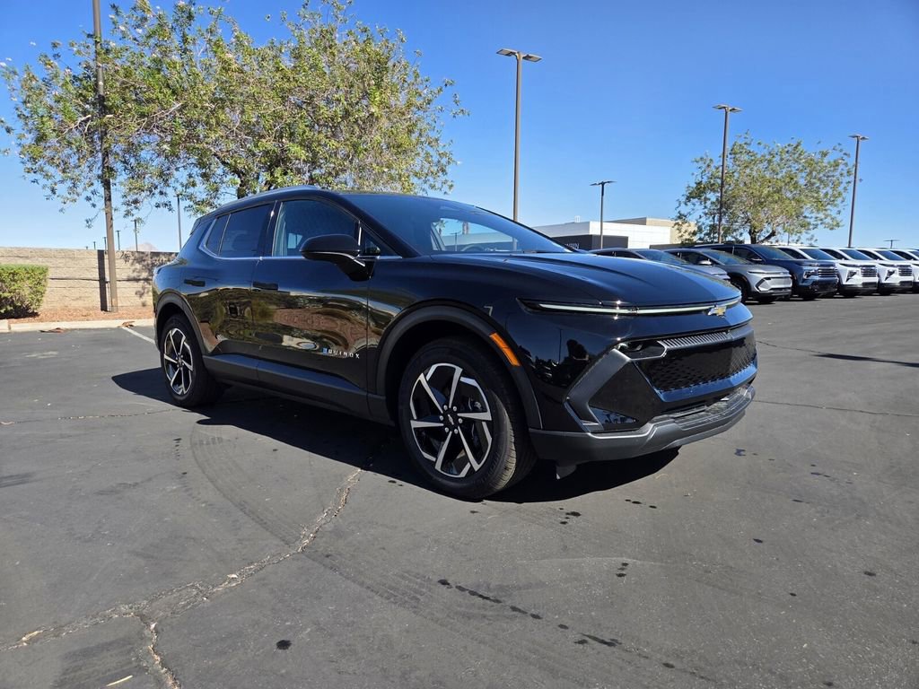 2026 Chevrolet Equinox EV 2LT's photo