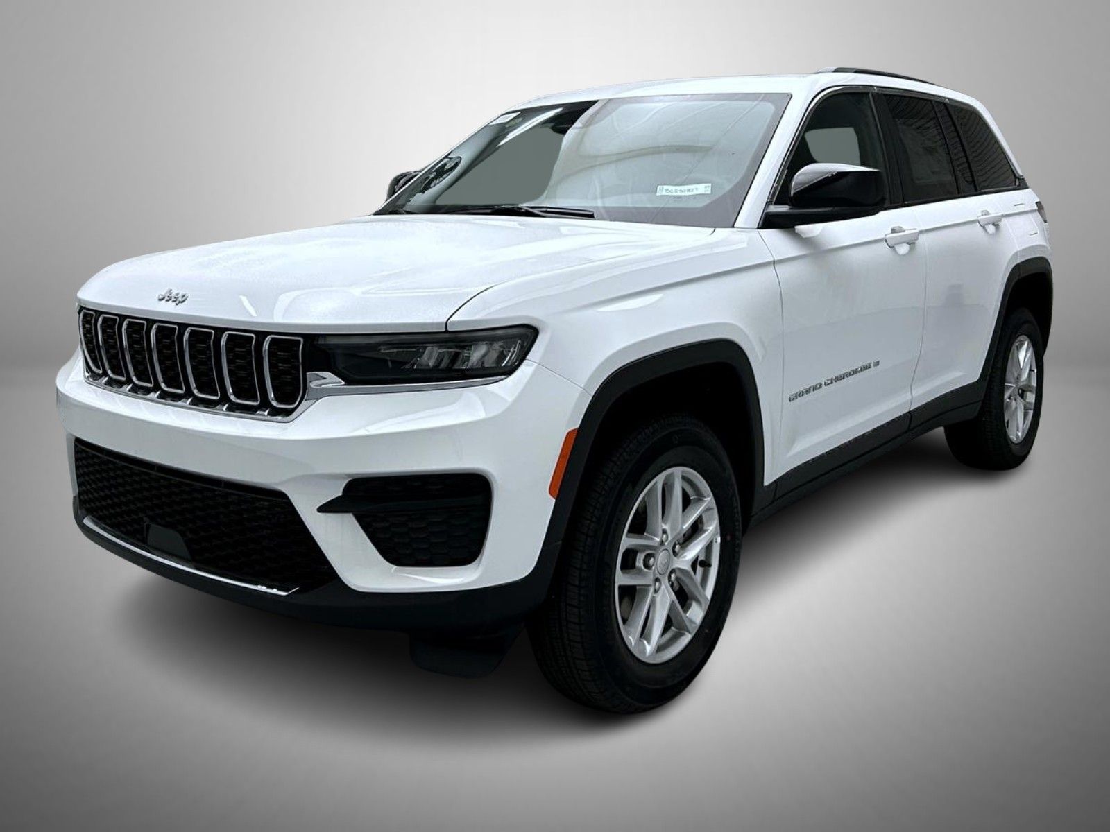 2025 Jeep Grand Cherokee Laredo's photo