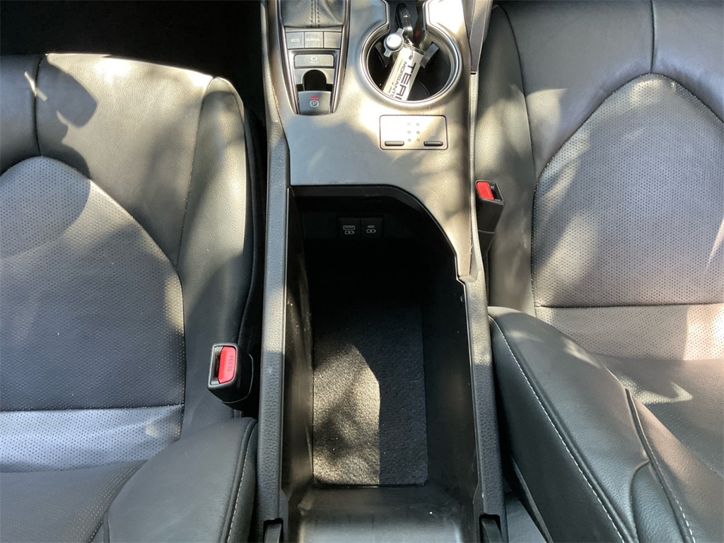 2023 Toyota Camry XSE photo 11