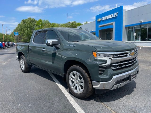 2025 Chevrolet Silverado 1500 LTZ photo 4