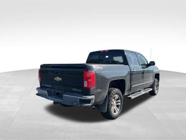 2017 Chevrolet Silverado 1500 LT photo 5