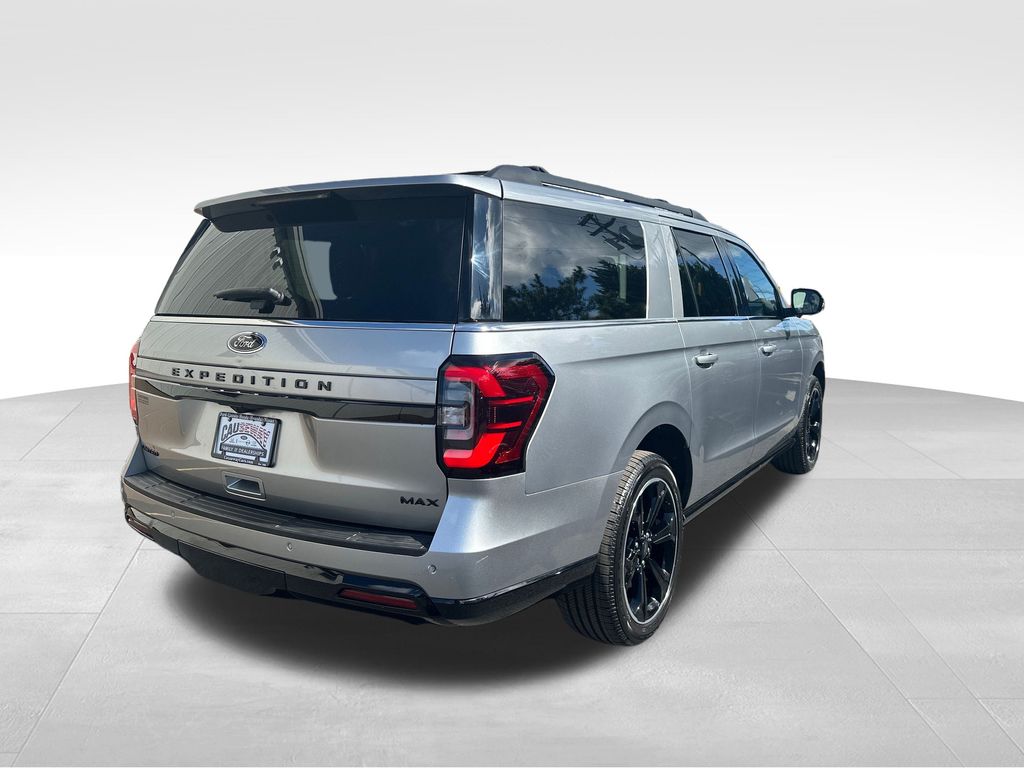 2022 Ford Expedition MAX Limited photo 4