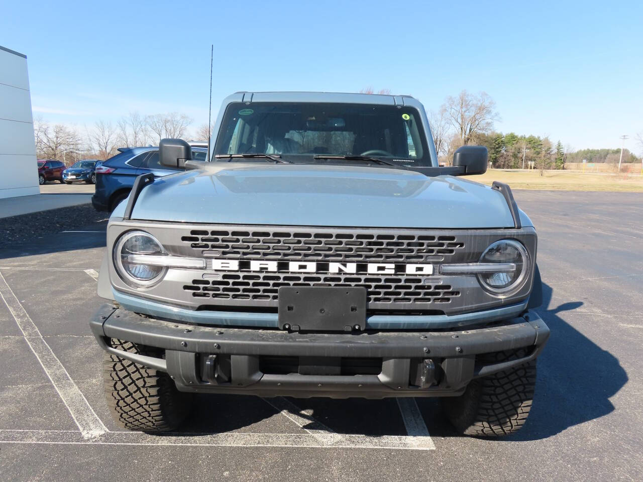 2024 Ford Bronco Badlands photo 2