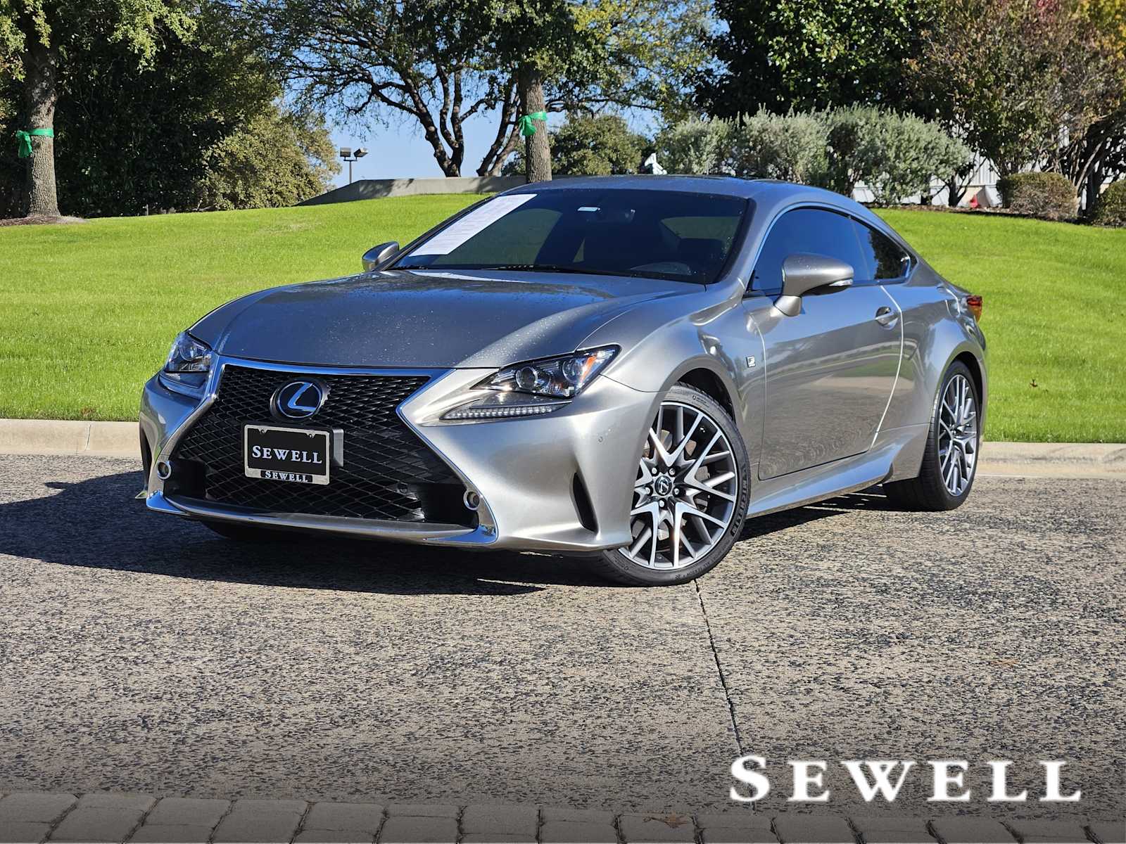 2017 Lexus RC 350's photo