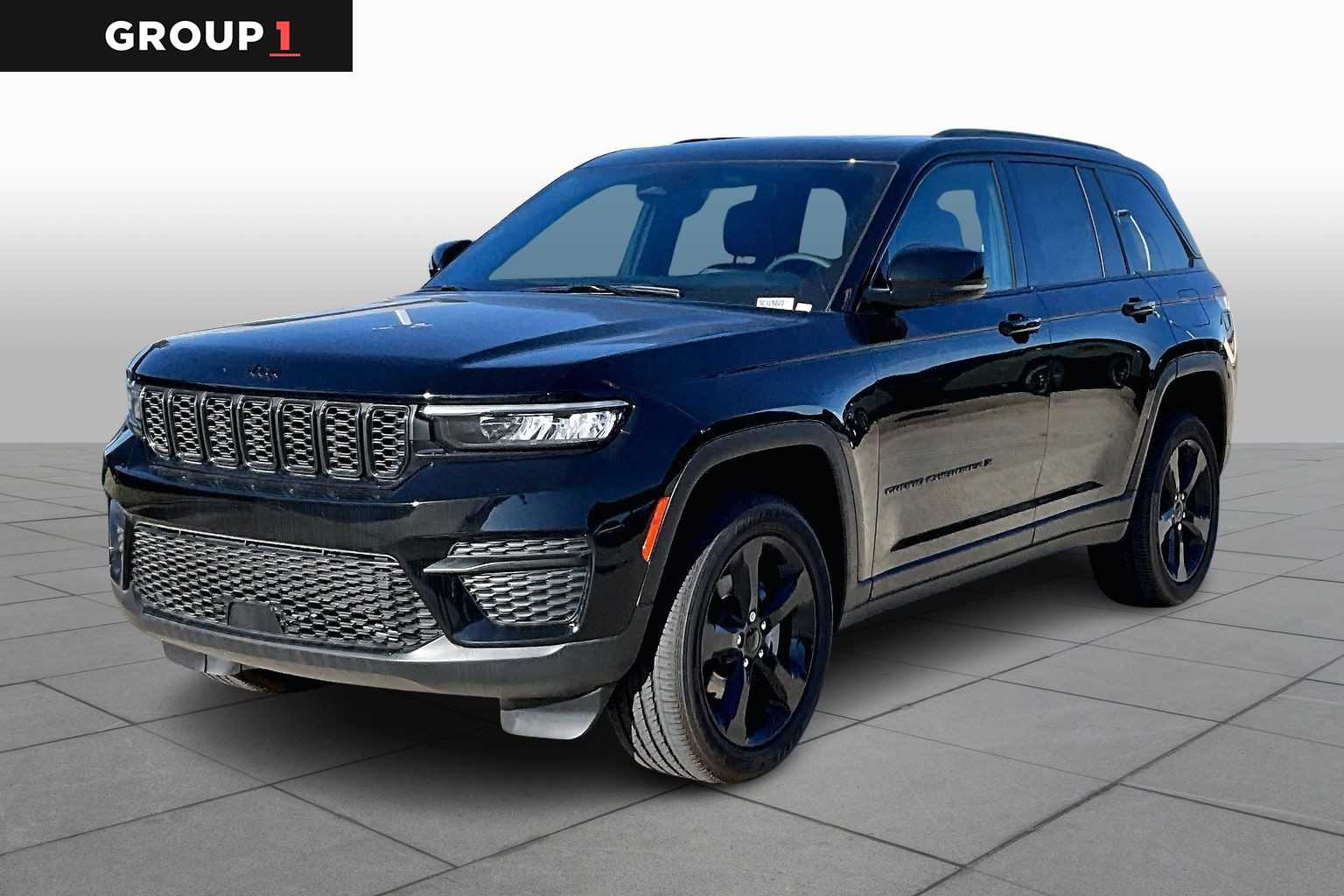 2025 Jeep Grand Cherokee Altitude's photo