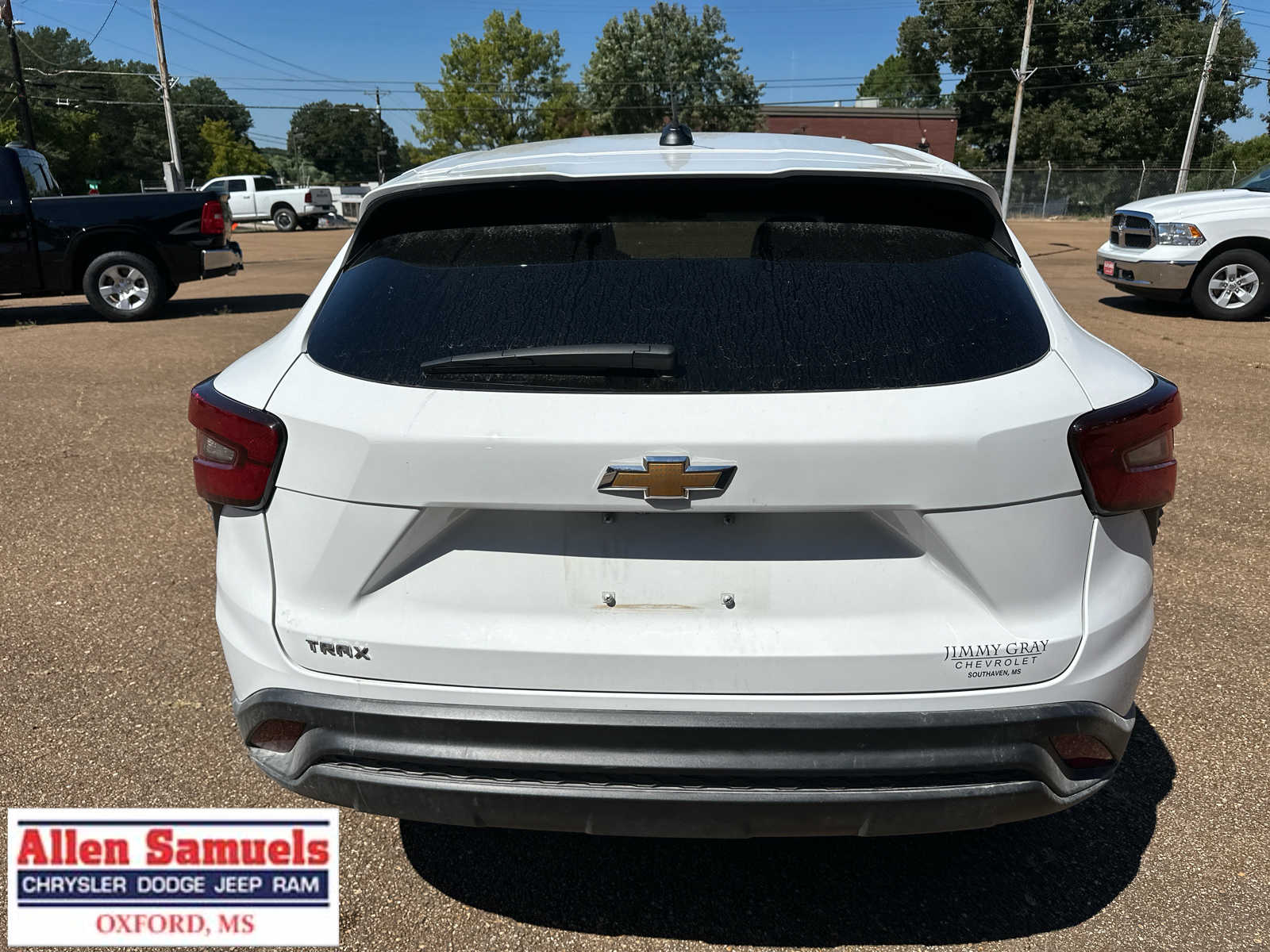 2025 Chevrolet Trax LS photo 6