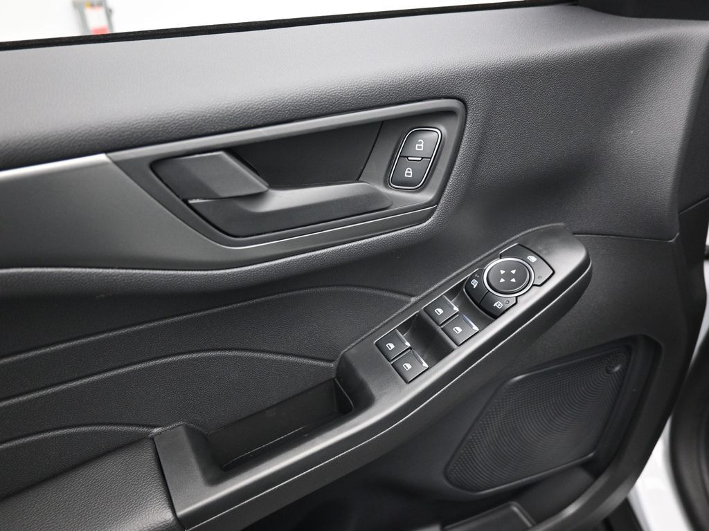 2025 Ford Escape Active photo 6