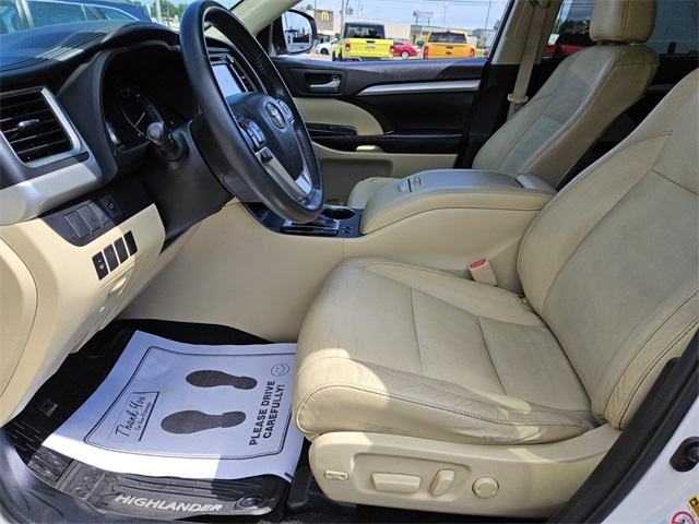 2015 Toyota Highlander XLE photo 7