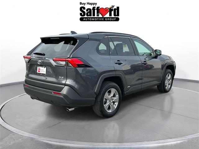 2025 Toyota RAV4 Hybrid XLE photo 4