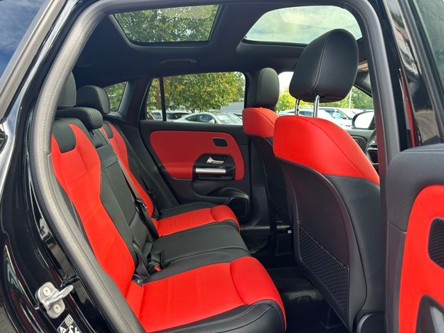 2025 Mercedes Benz GLA 250 4MATIC photo 23