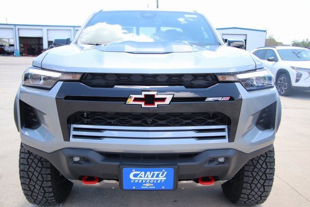 2025 Chevrolet Colorado ZR2 photo 4