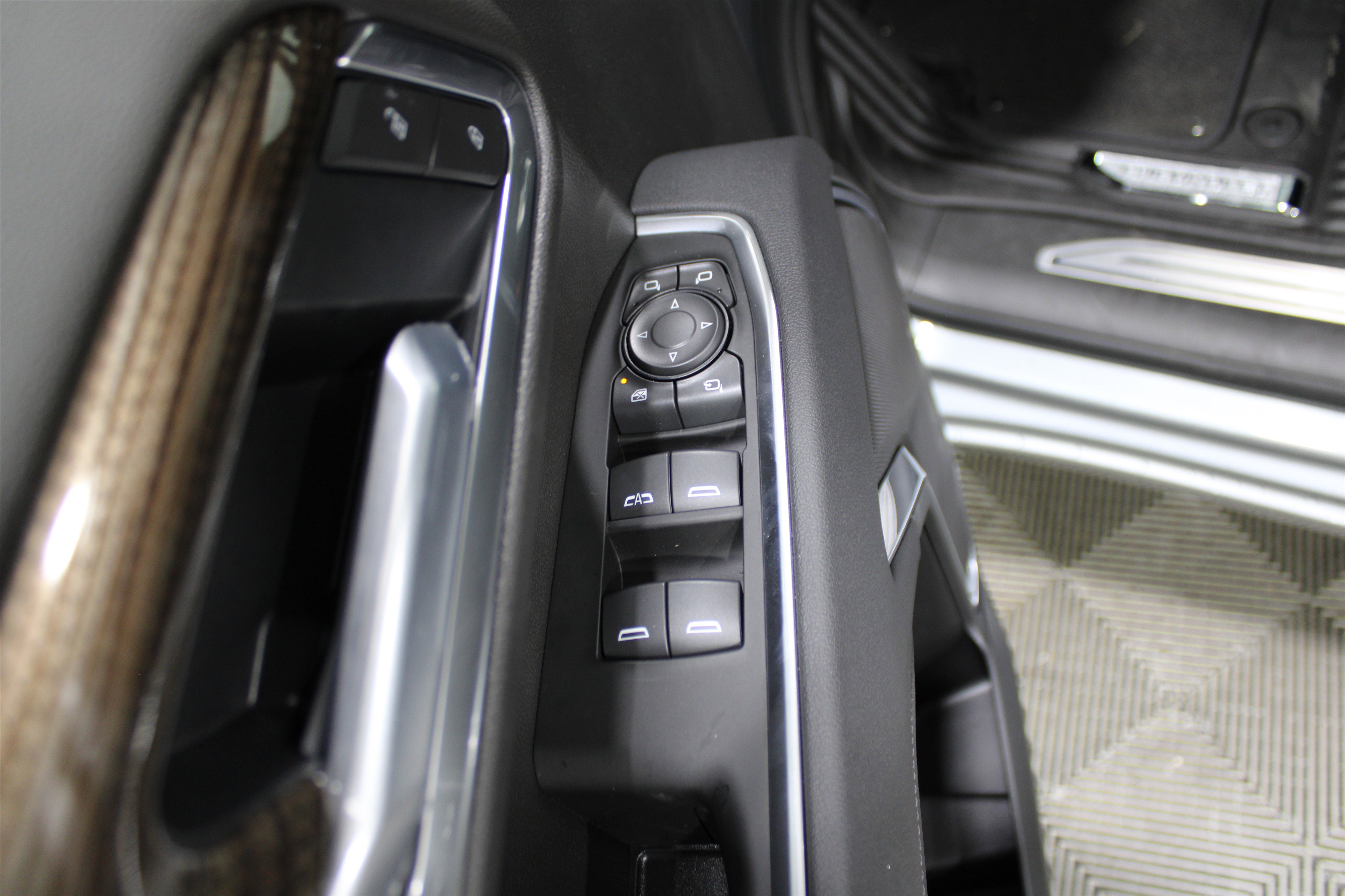 2025 Chevrolet Silverado 2500HD LT photo 4