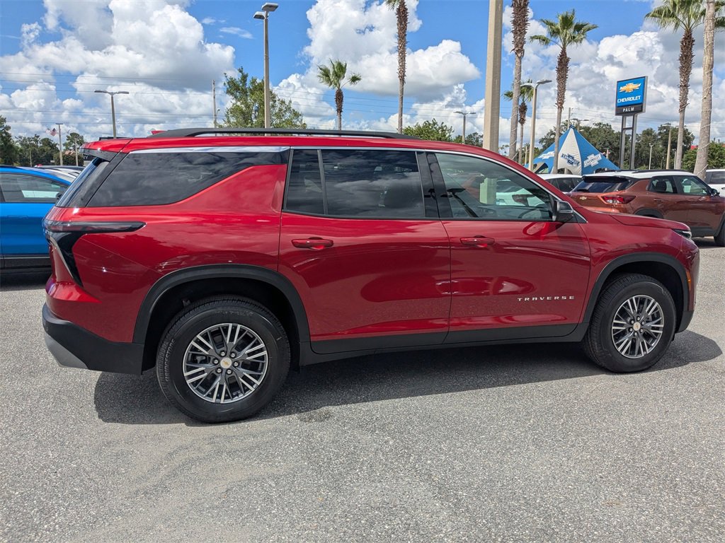 2026 Chevrolet Traverse photo 2