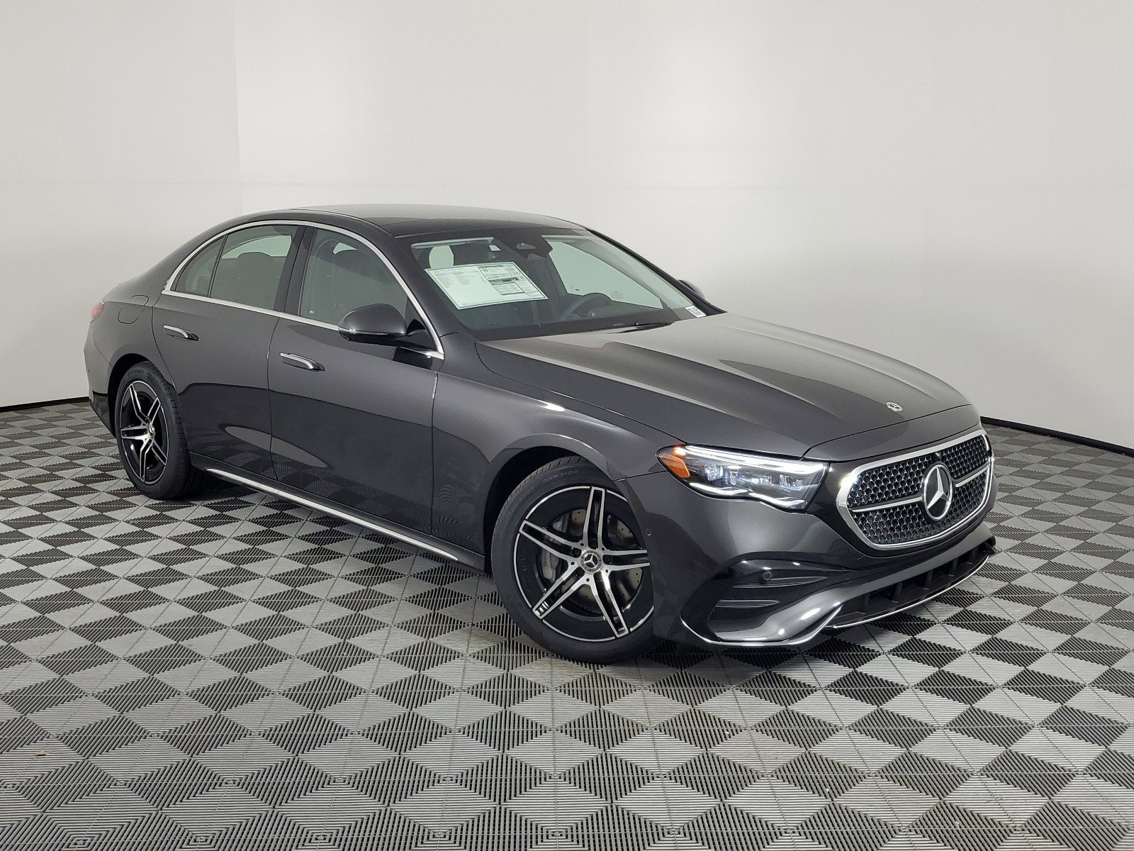 2025 Mercedes Benz E 450 4MATIC photo 31