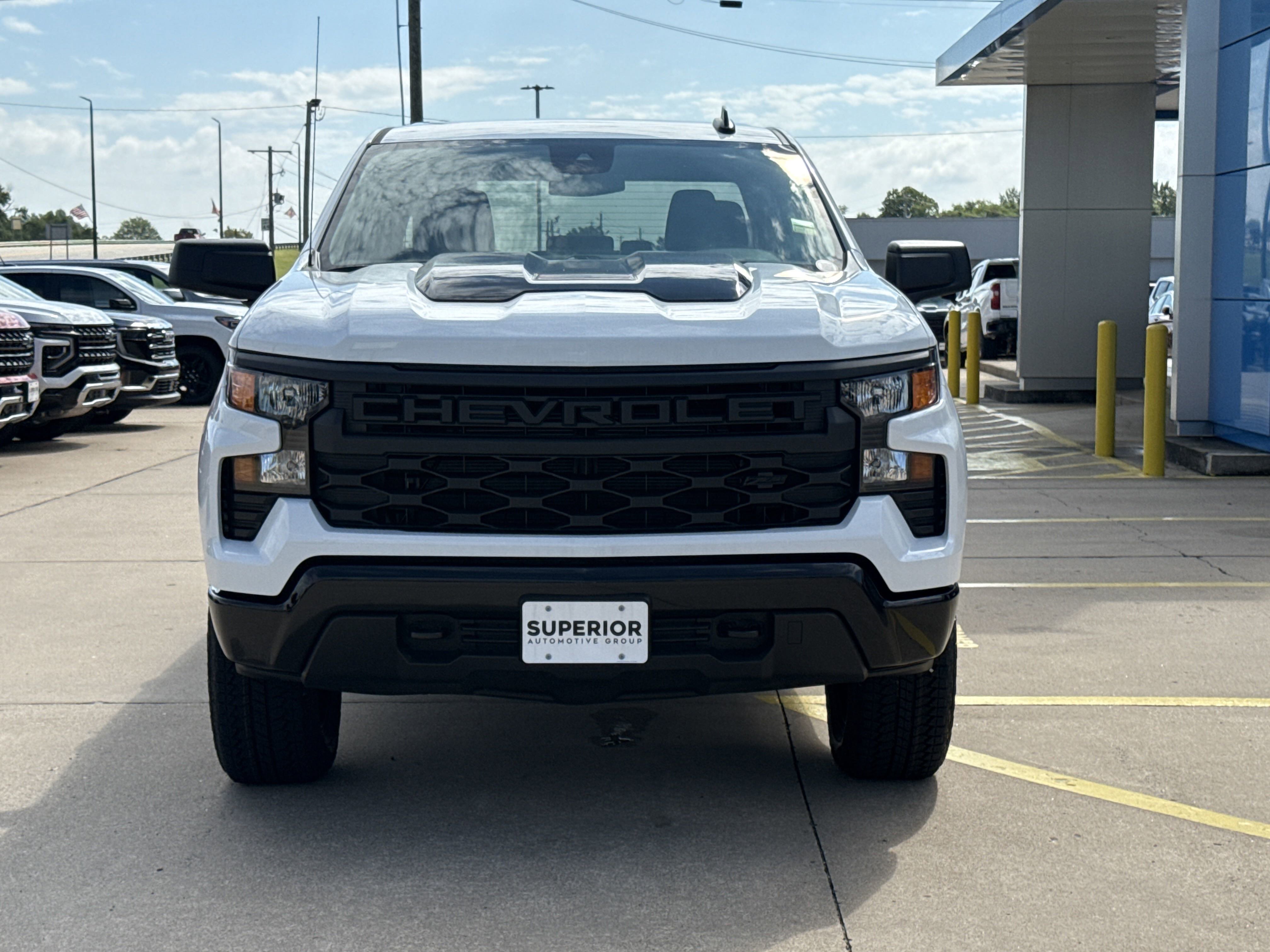 2025 Chevrolet Silverado 1500 Custom Trail Boss photo 10
