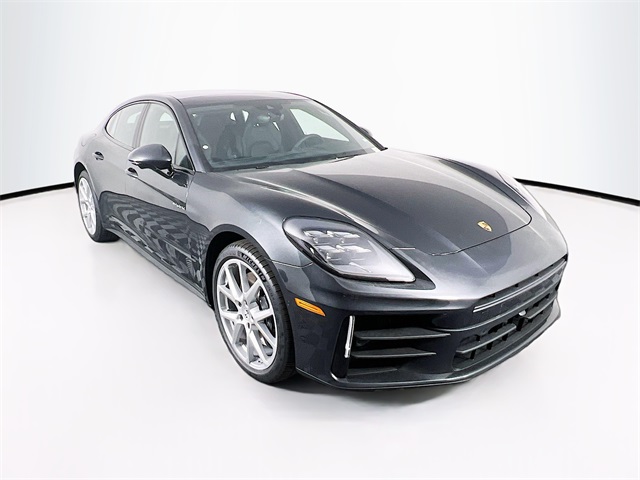 2025 Porsche Panamera E-Hybrid 4 photo 7