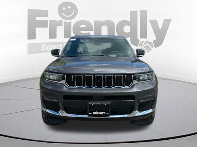 2025 Jeep Grand Cherokee Limited photo 4