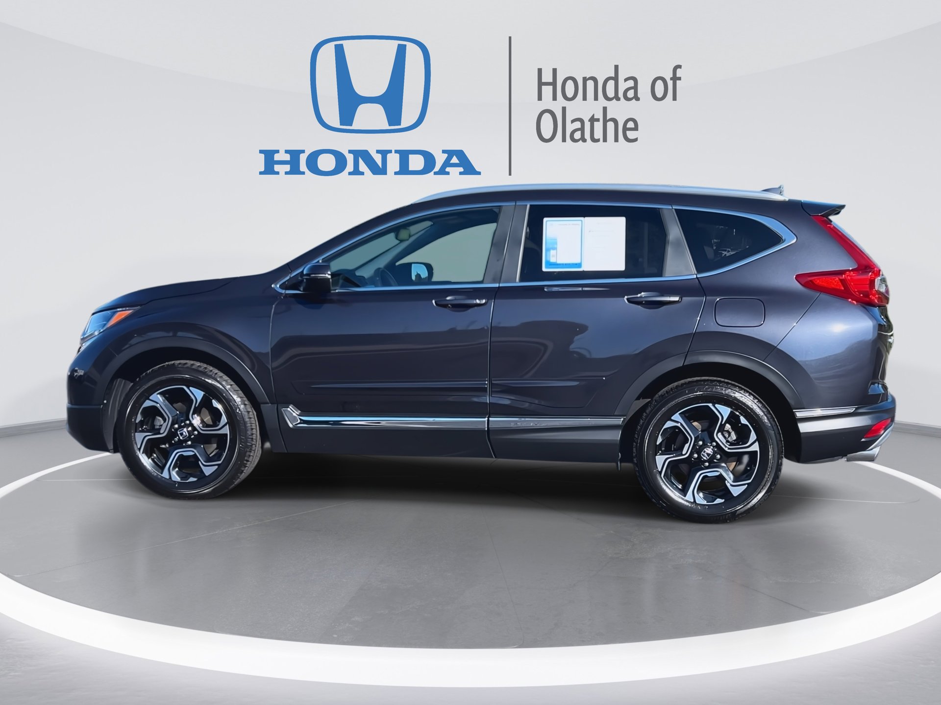 Used 2018 Honda CR-V Touring with VIN 7FARW2H90JE040249 for sale in Kansas City