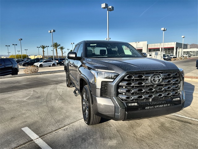 2025 Toyota Tundra Platinum CrewMax photo 3