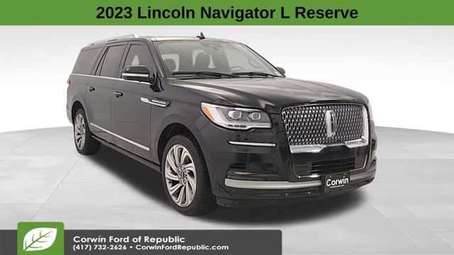 2023 Lincoln Navigator Reserve's photo