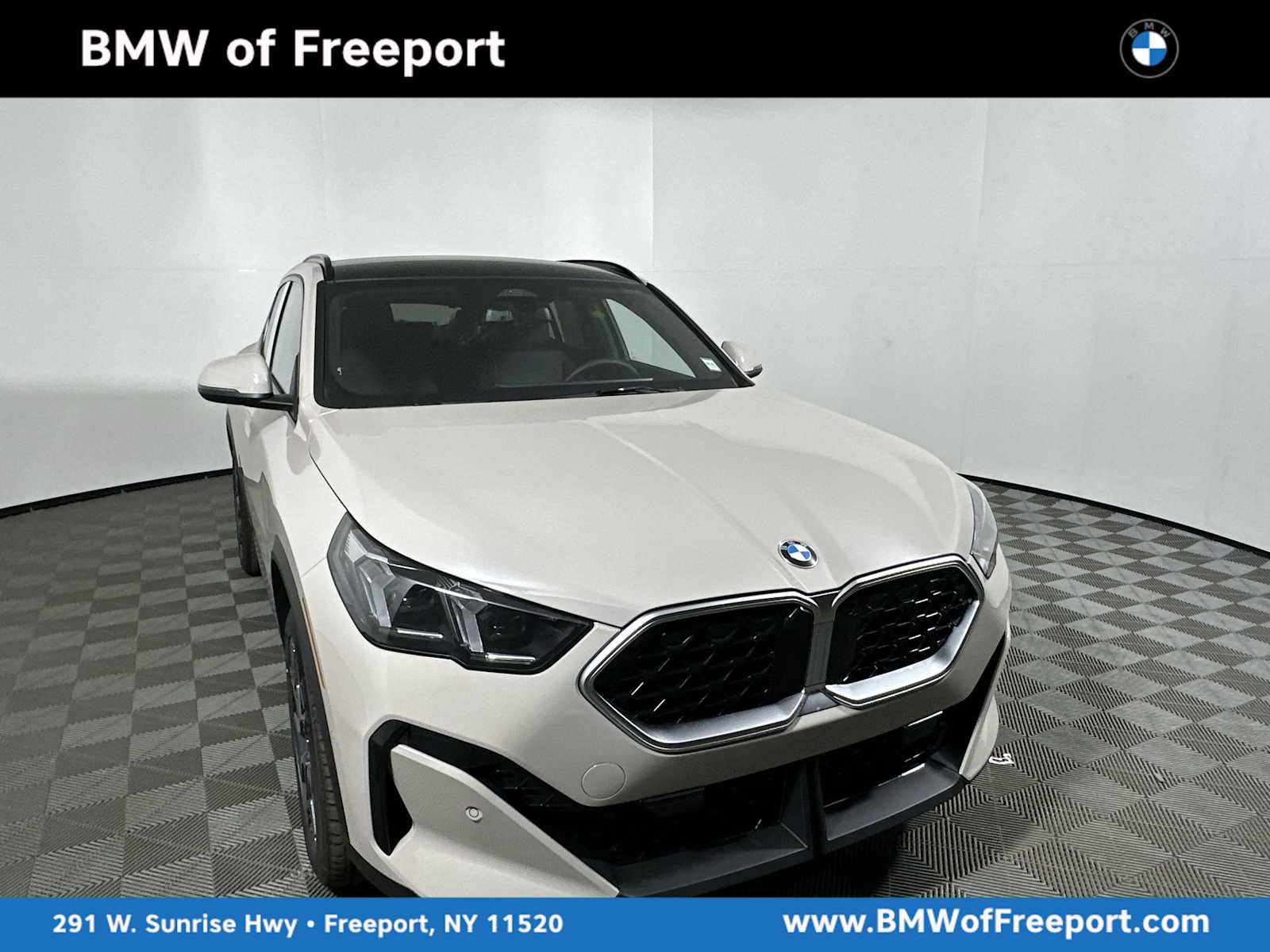 2026 BMW X2 28i's photo