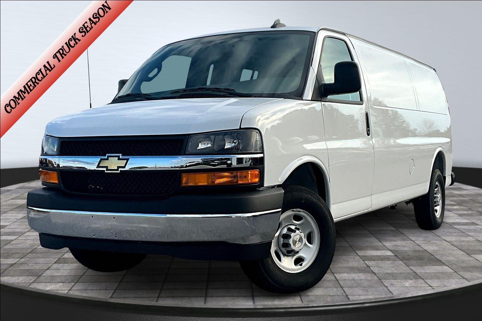 2025 Chevrolet Express Cargo Work Van's photo