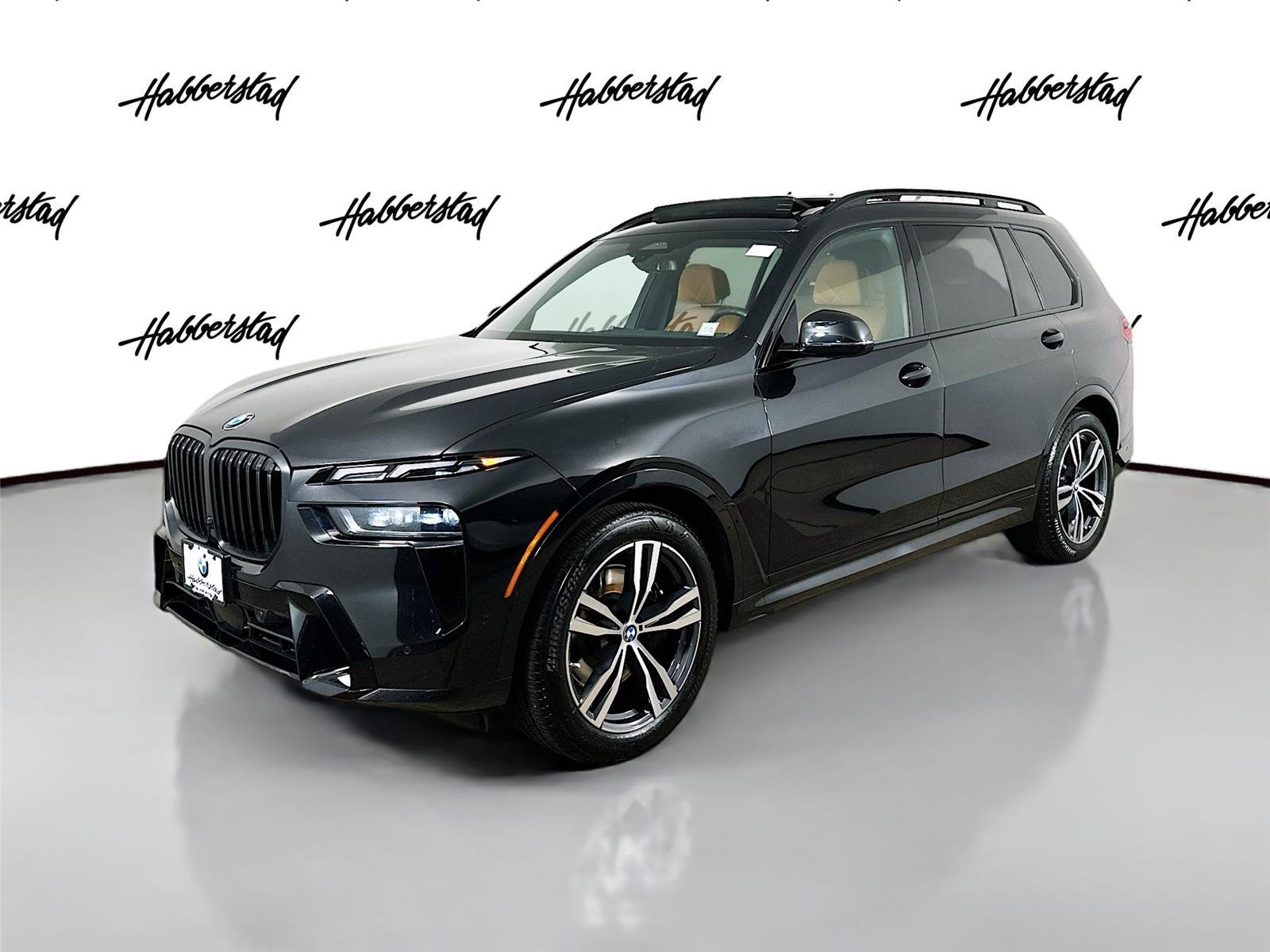 2023 BMW X7 40i's photo