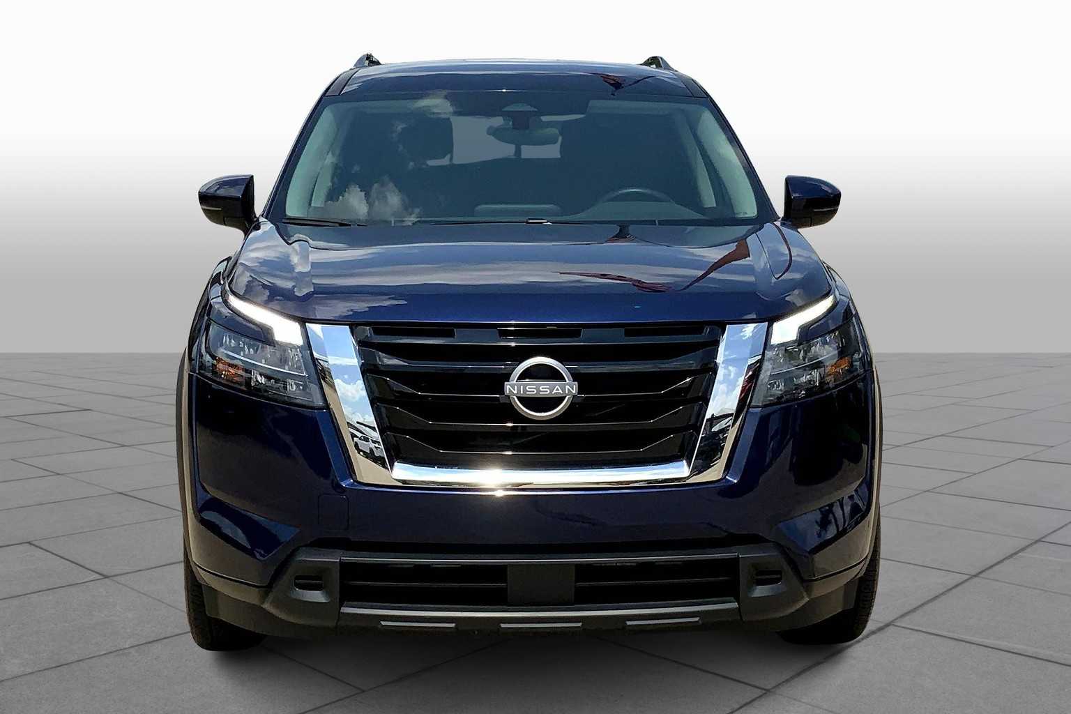 2025 Nissan Pathfinder SV photo 3