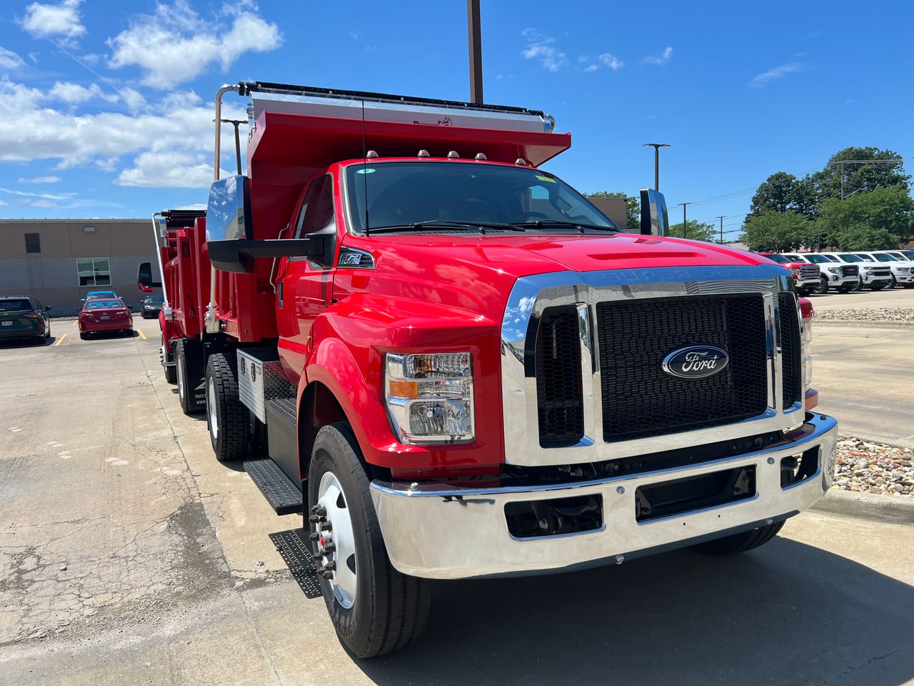 2025 Ford F-750 Regular Cab photo 3
