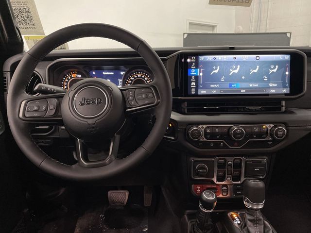 2025 Jeep Wrangler Rubicon photo 4