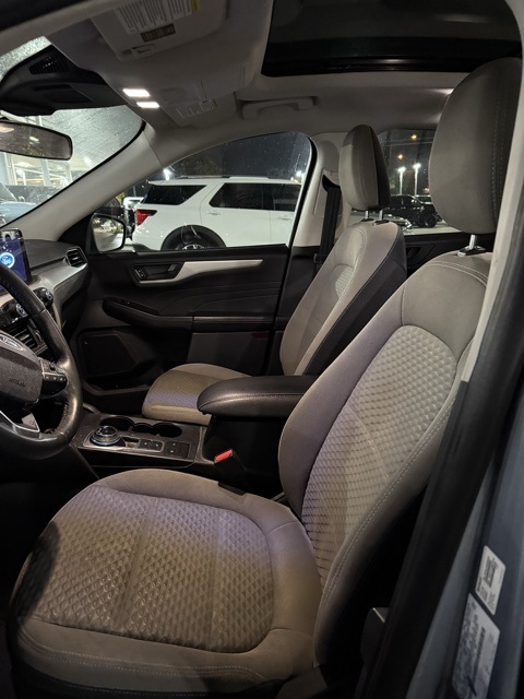 2022 Ford Escape SE photo 4