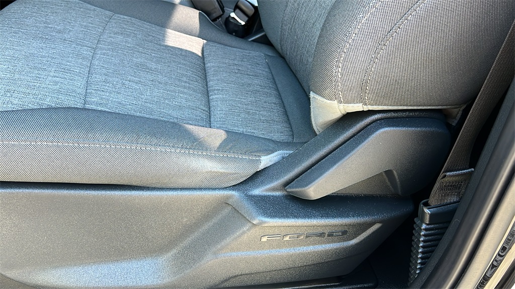 2023 Ford F-150 XL photo 5