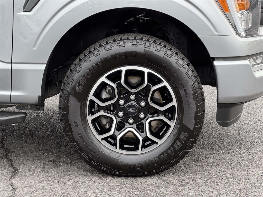 2023 Ford F-150 XLT photo 11