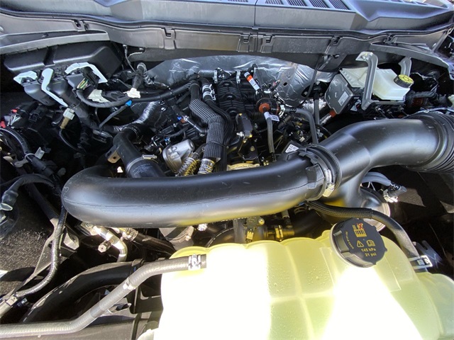 2025 Ford F-150 Lariat photo 19