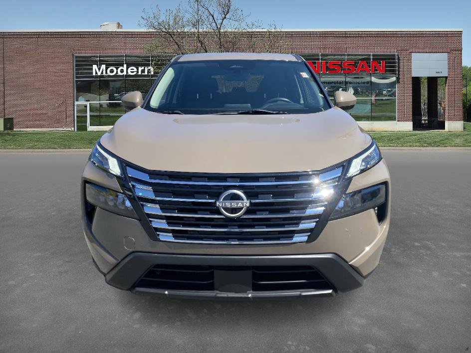 2024 Nissan Rogue SV photo 4