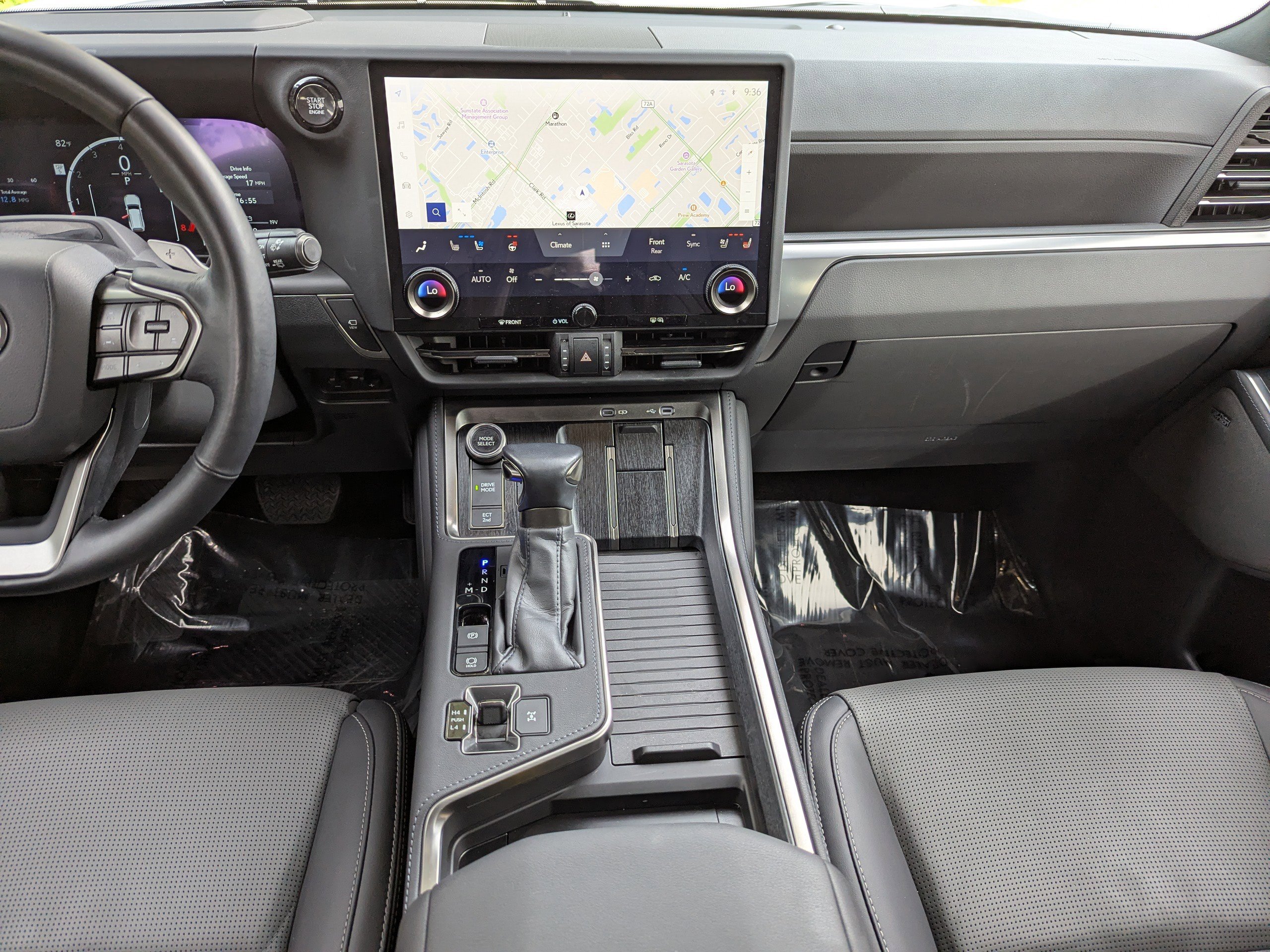2024 Lexus GX 550 Luxury photo 16