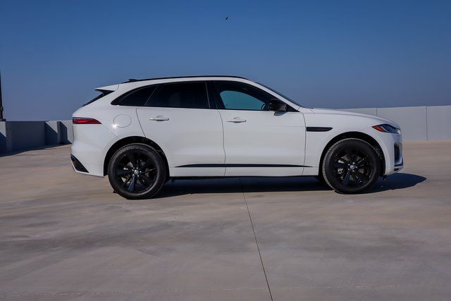 2024 Jaguar F-PACE P250 photo 5