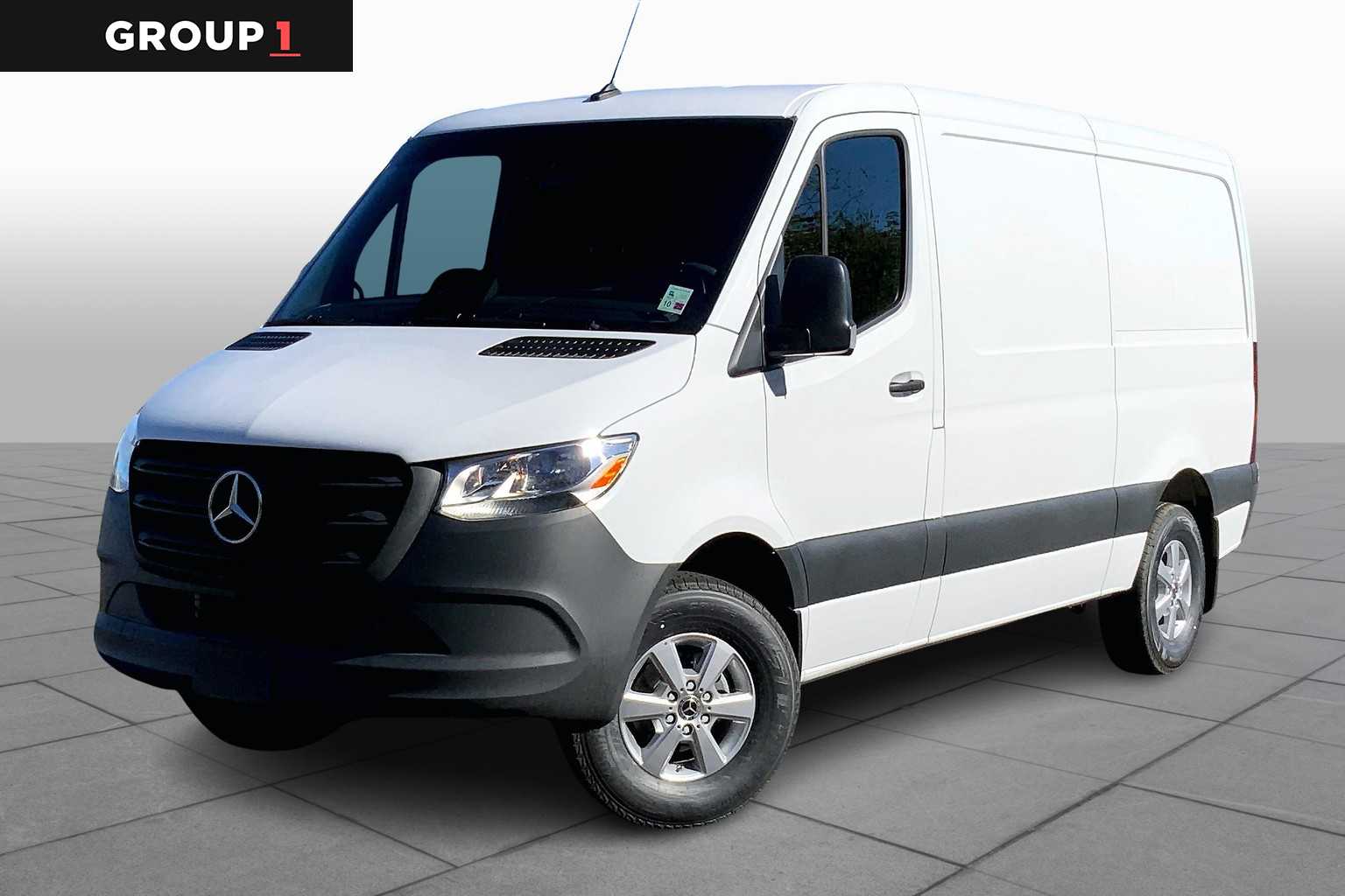2025 Mercedes-Benz Sprinter Cargo Van Base's photo