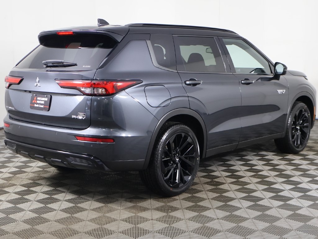 2025 Mitsubishi Outlander PHEV SEL Black Edition photo 3